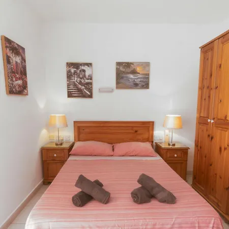 Getawaysmalta Harbour Lights Seafront Penthouse With Terrace St Paul's Bay