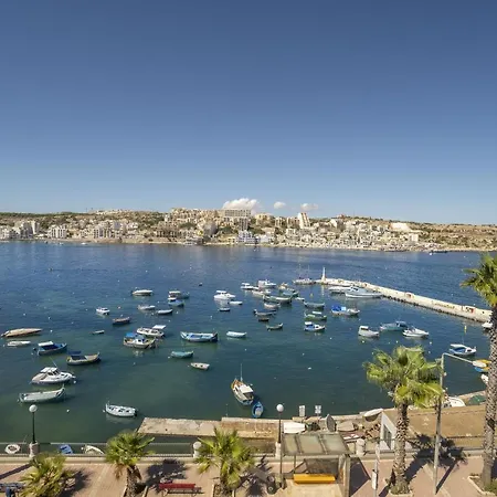 Getawaysmalta Harbour Lights Seafront Penthouse With Terrace St Paul's Bay Lägenhet