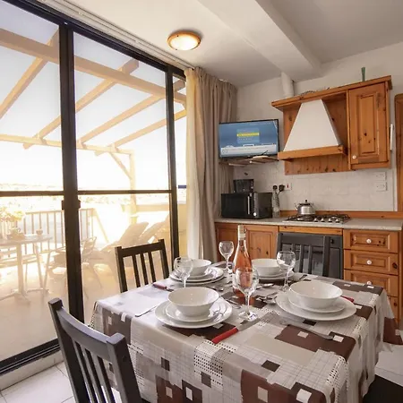 アパート Getawaysmalta Harbour Lights Seafront Penthouse With Terrace St Paul's Bay Xemxija Bay